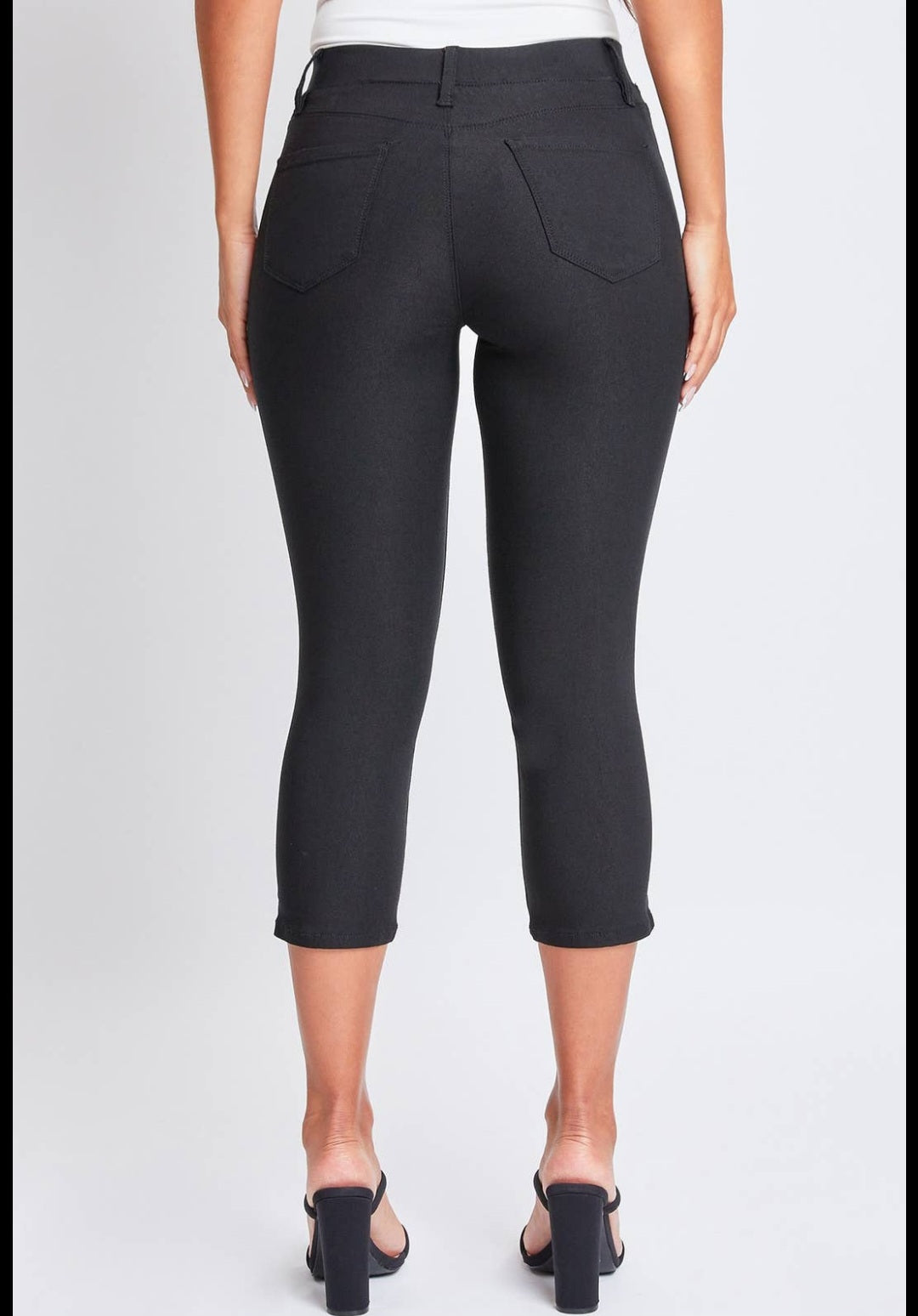 Hyperstretch Cropped kick flare capri